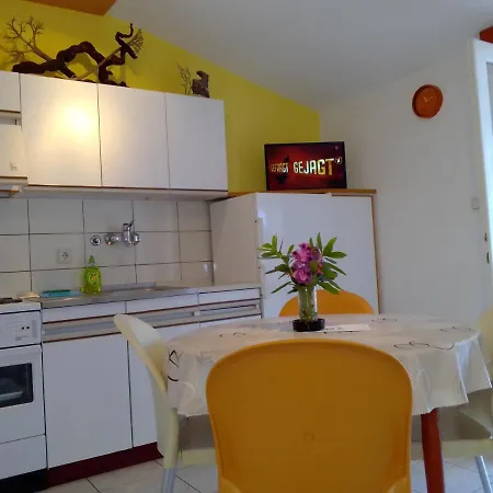 By The Sea Ivan Dolac, Hvar - 4584 Apartman