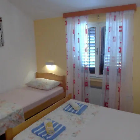 By The Sea Ivan Dolac, Hvar - 4584 Apartman