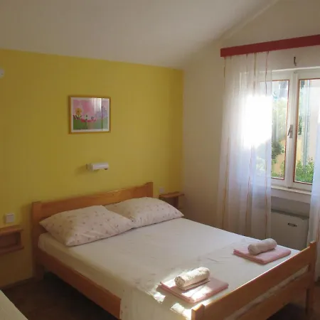Apartment By The Sea Ivan Dolac, Hvar - 4584 Ivan Dolac